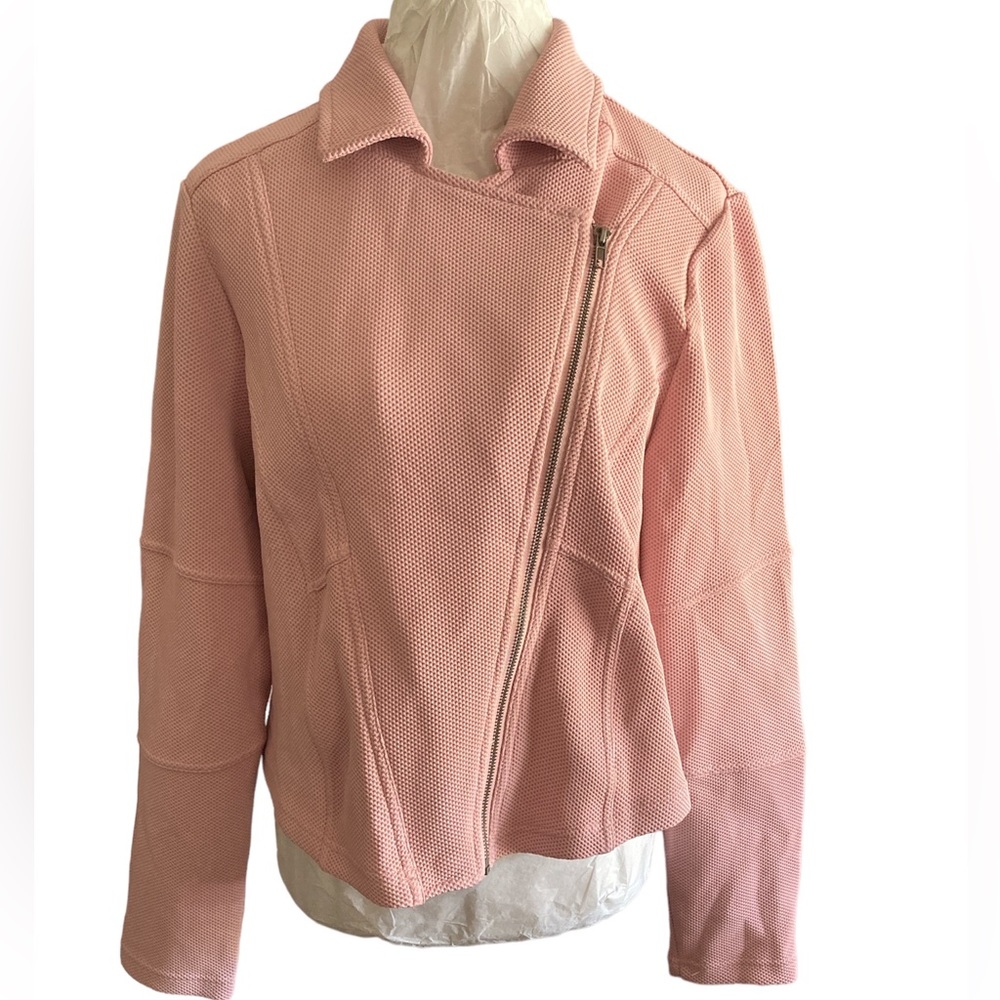 - - - - TORRID blush rise pink  zippered jacket NEW without Tag size 1